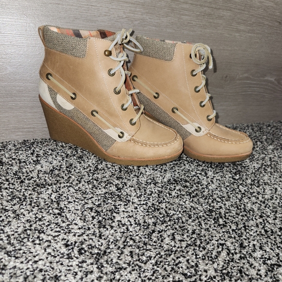 Sperry Top-Sider Wedge Ankle Boots Baily Tan Lace Up Plaid Womens 7.5,Preppy - Picture 1 of 12